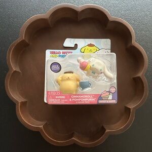 Hello Kitty & Friends ~ Cinnamoroll & Pompompurin Figures Sweet & Salty Series 1